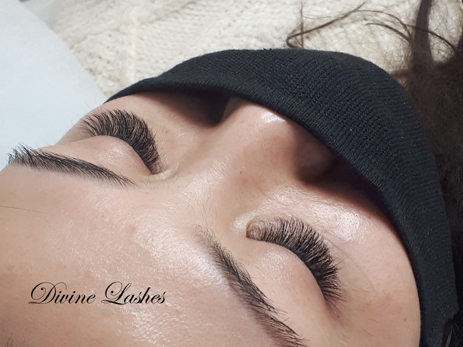 Can You Wear Eyeliner With Lash Extensions? My GoTo Picks